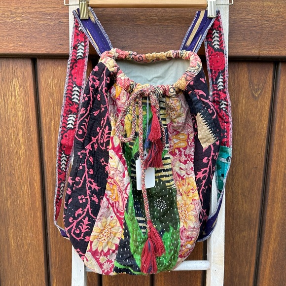 ✨VINTAGE KANTHA SARI BOHO BACKPACK - Picture 3 of 11